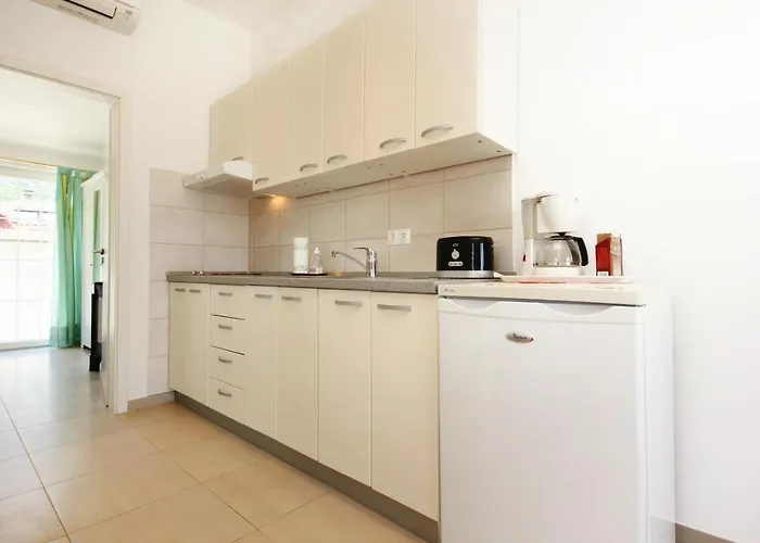 With Parking Space - Peljesac - 10173 Apartment *